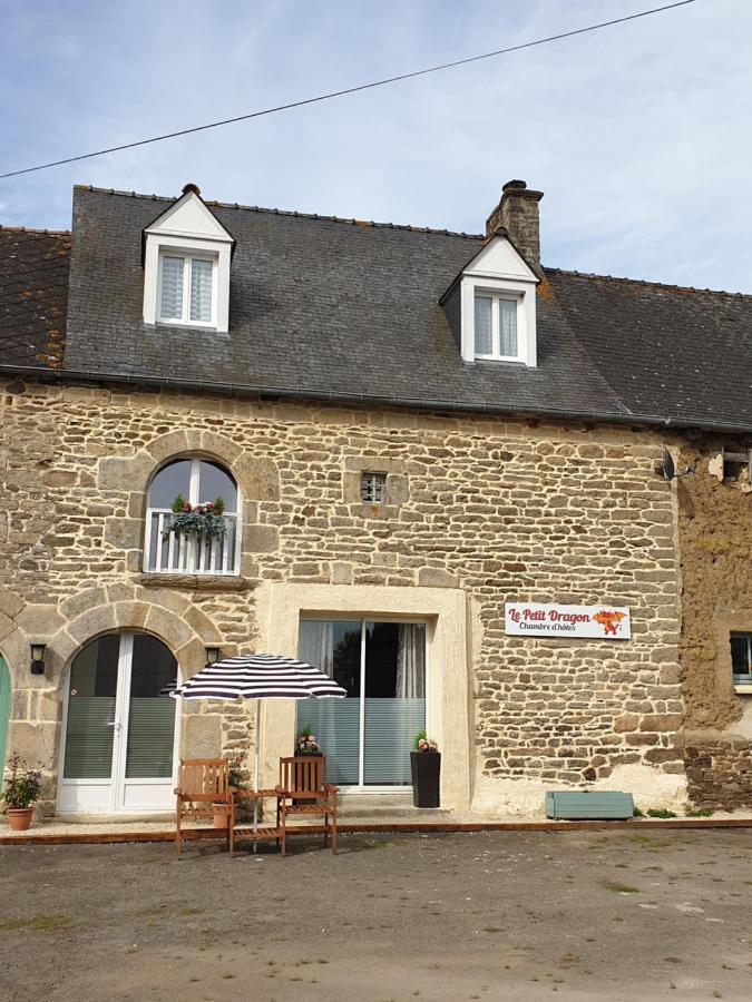 Le Petit Dragon Bed & Breakfast Plumaudan Dış mekan fotoğraf